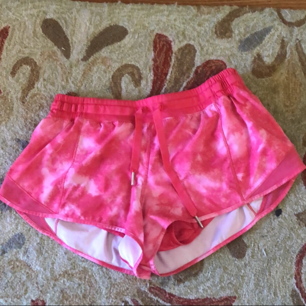 Lululemon hotty hot tie dye shorts